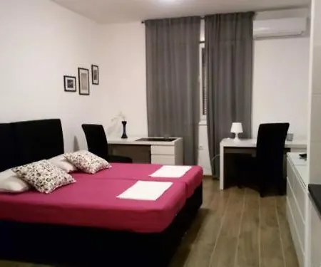 Studio Center *