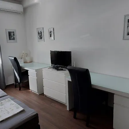 Studio Center Lejlighed *